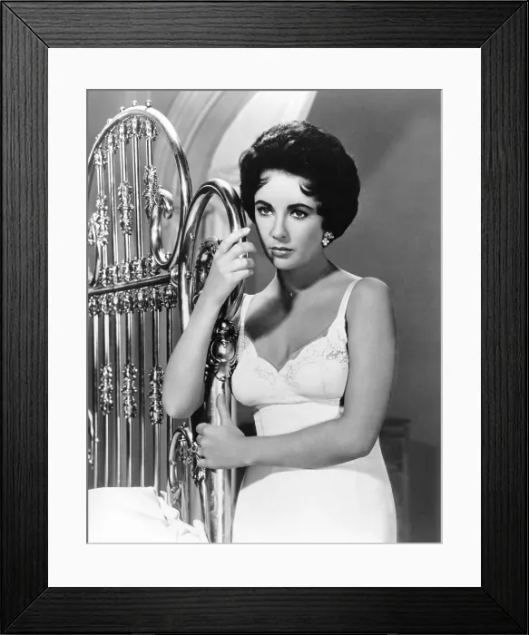 Framed Print : CAT ON A HOT TIN ROOF, Elizabeth Taylor, 1958 Framed Print : CAT ON A HOT TIN ROOF, Elizabeth Taylor, 1958