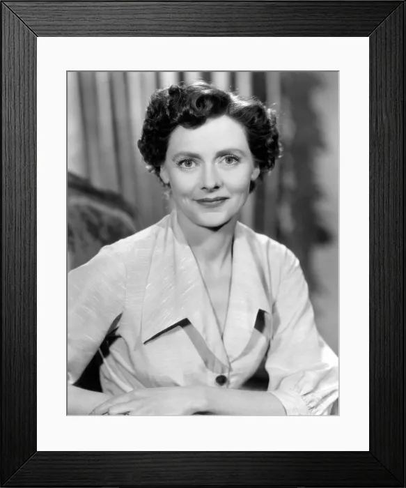Framed Print : THE CAPTAIN'S PARADISE, Celia Johnson, 1953