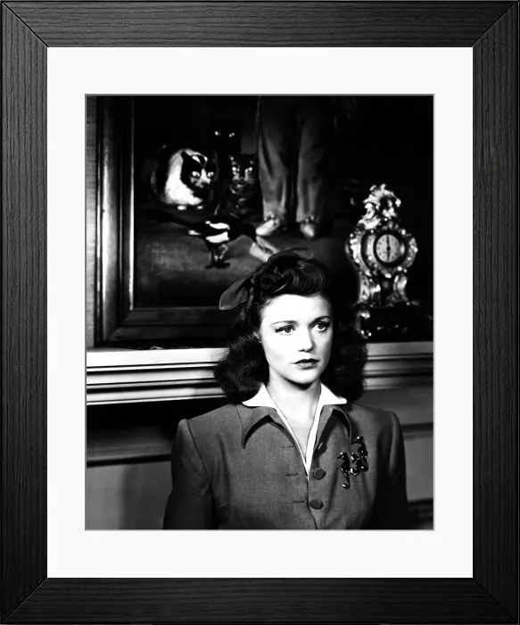Framed Print : CAT PEOPLE, Simone Simon, 1942 Framed Print : CAT PEOPLE, Simone Simon, 1942