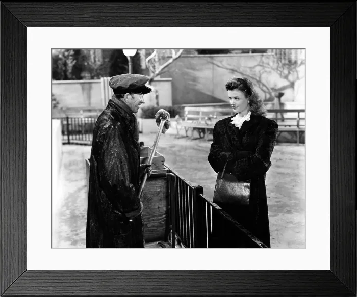 Framed Print : CAT PEOPLE, Alec Craig, Simone Simon, 1942 Framed Print : CAT PEOPLE, Alec Craig, Simone Simon, 1942