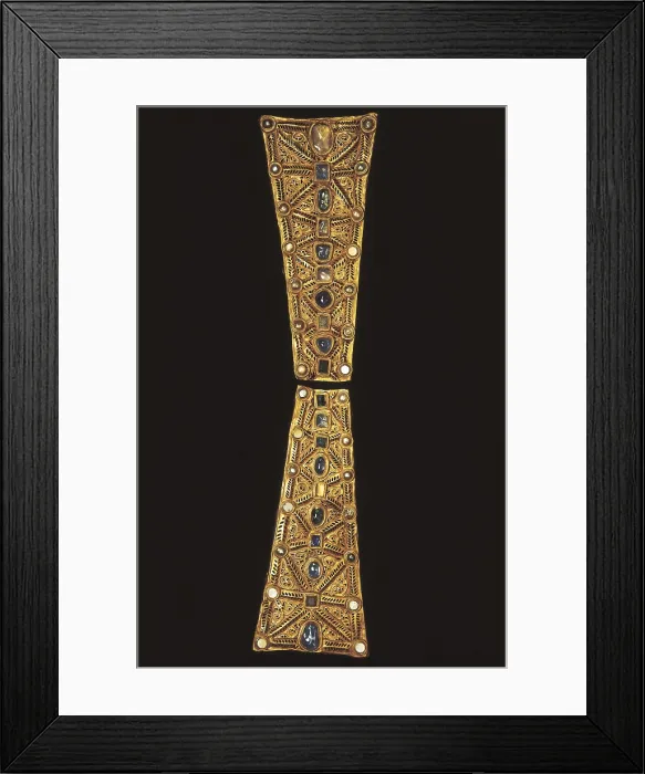 Framed Print : Arms of processional cross belonging to the Treasure og Guarrazar (7th c.). Made with gold, garnet and pearls. Visigothic art. Jewelry. SPAIN. Madrid