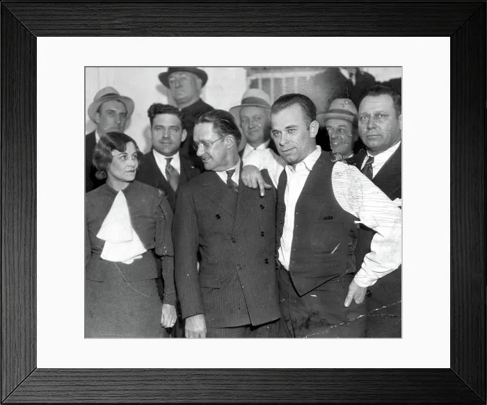 Framed Print : JOHN DILLINGER-Dillinger with Prosecuting Attorney, Robert Estill and Sheriff Lillian Holley, his jailer, at the jail in Crown Point, IN. 1-30-34 Framed Print : JOHN DILLINGER-Dillinger with Prosecuting Attorney, Robert Estill and Sheriff Lillian Holley, his jailer, at the jail in Crown Point, IN. 1-30-34