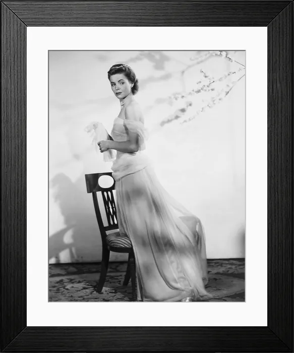 Framed Print : GENTLEMAN'S AGREEMENT, Dorothy McGuire, 1947, TM & Copyright 20th Century Fox Film Corp. / courtesy Everett Collection