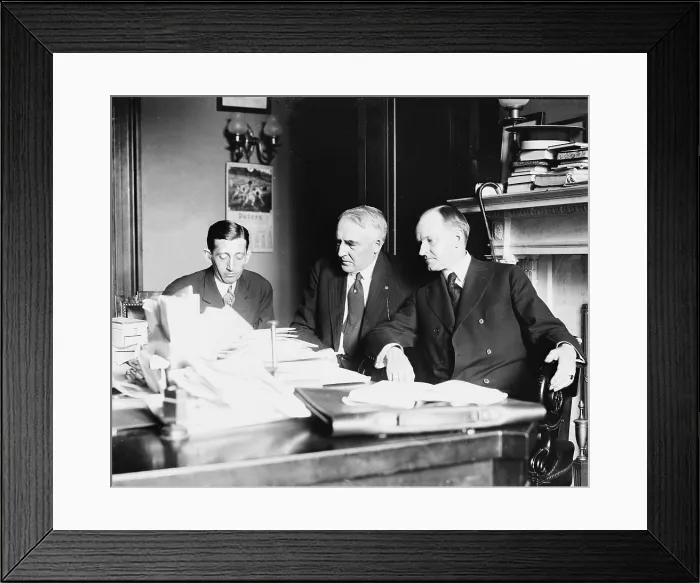 Framed Print : President Warren Harding (1865-1923) with his Vice President, Calvin Coolidge and Postmaster General Will Hayes Framed Print : President Warren Harding (1865-1923) with his Vice President, Calvin Coolidge and Postmaster General Will Hayes