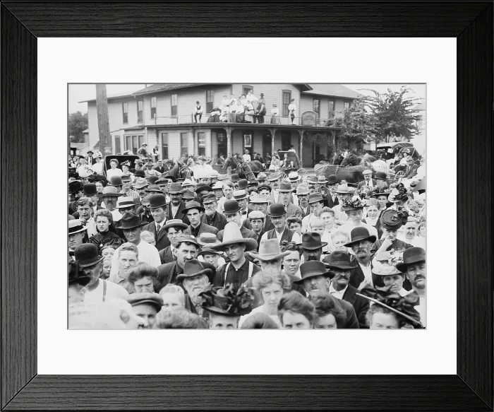 Framed Print : Crowd for waiting for candidate William Taft's (1857-1930) whistle-stop train during the western tour of his successful campaign for the US Presidency in 1908