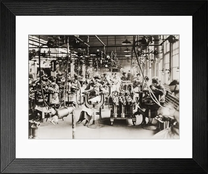 Framed Print : Women working in Welding Department, Lincoln Motor Company in Detroit, Michigan during World War I