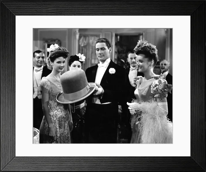 Framed Print : GENTLEMAN JIM, Marilynn Phillips, Errol Flynn, Alexis Smith, 1942 Framed Print : GENTLEMAN JIM, Marilynn Phillips, Errol Flynn, Alexis Smith, 1942