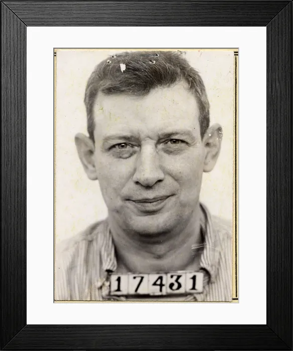 Framed Print : The Birdman of Alcatraz. Mugshot of Robert Stroud from his Leavenworth Penitentiary file record card. ca. 1940-1942