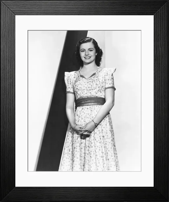 Framed Print : NIGHT TRAIN TO MUNICH, (aka NIGHT TRAIN), Margaret Lockwood, 1940, TM & Copyright 20th Cenntury Fox Film Corp. / courtesy Everett Collection