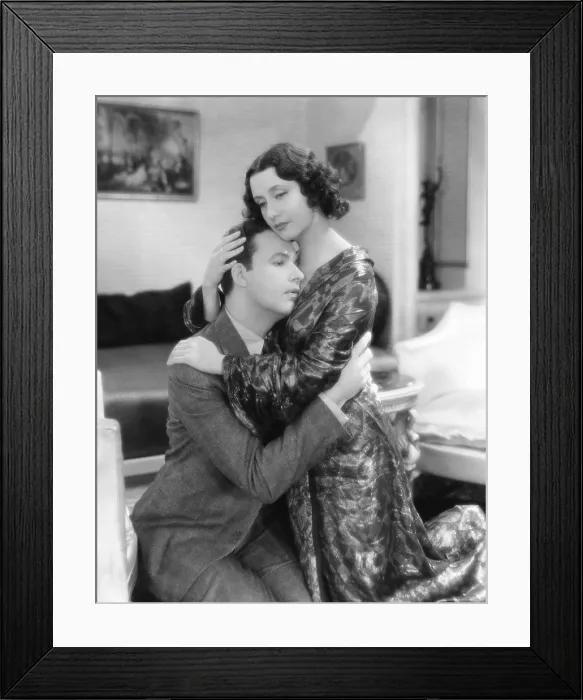 Framed Print : THE GUARDSMAN, from left: Alfred Lunt, Lynn Fontanne, 1931 Framed Print : THE GUARDSMAN, from left: Alfred Lunt, Lynn Fontanne, 1931