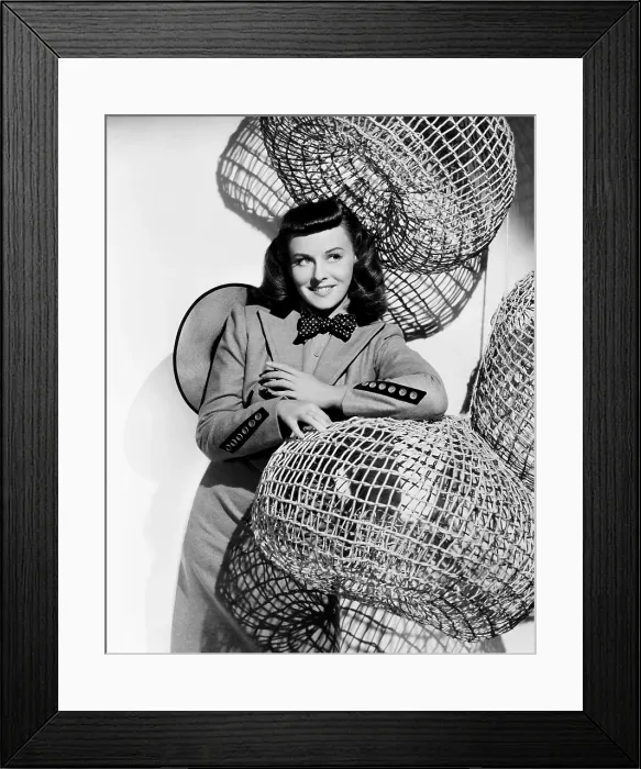 Framed Print : NOTHING BUT THE TRUTH, Paulette Goddard, 1941