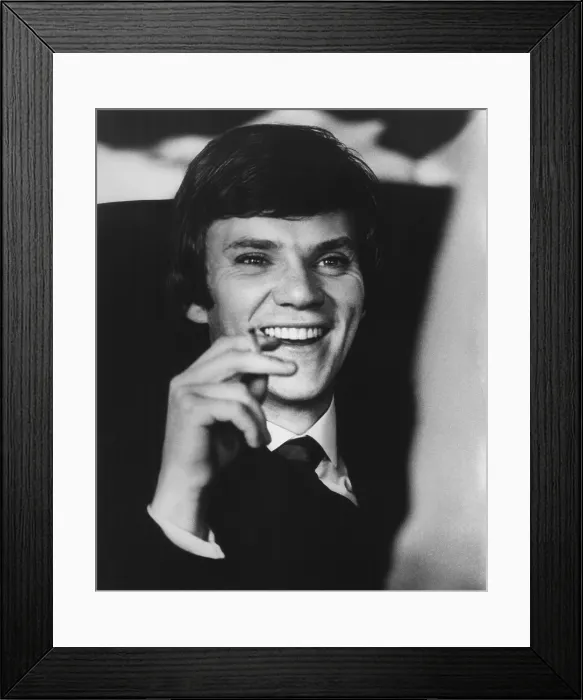 Framed Print : O LUCKY MAN!, Malcolm McDowell, 1973 Framed Print : O LUCKY MAN!, Malcolm McDowell, 1973