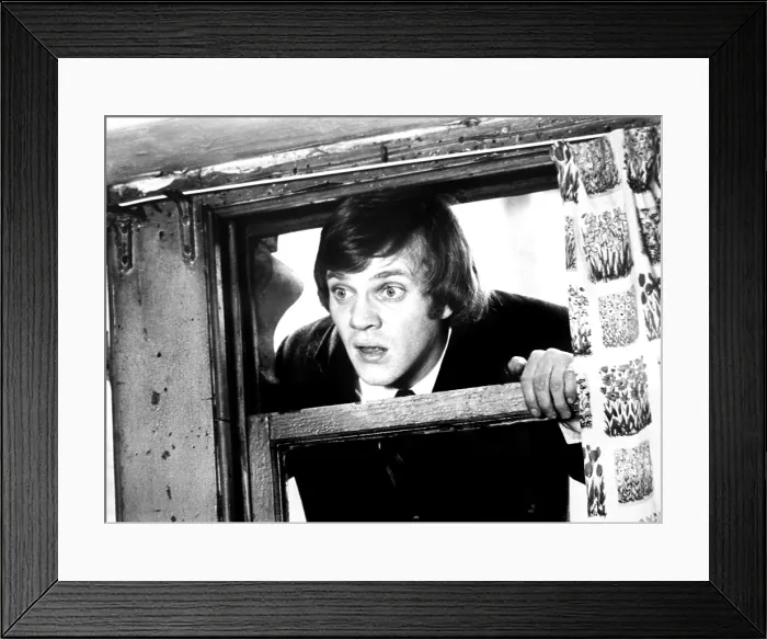 Framed Print : O LUCKY MAN!, Malcolm McDowell, 1973
