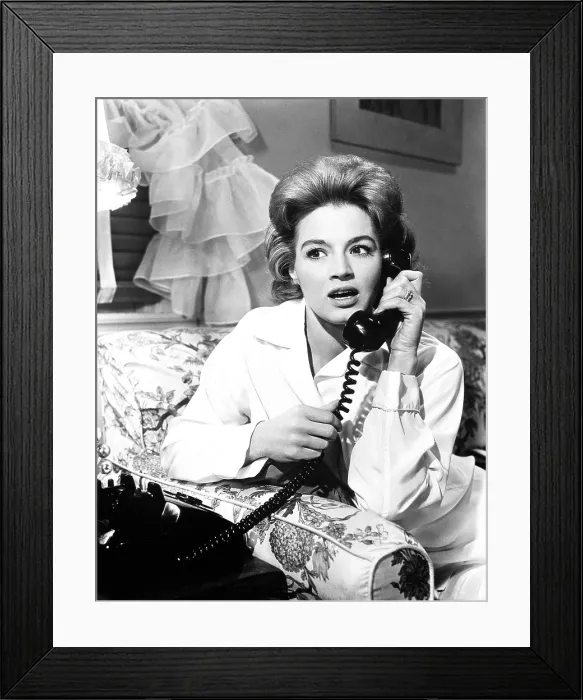 Framed Print : OCEAN'S ELEVEN, Angie Dickinson, 1960