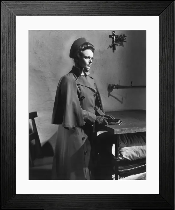 Framed Print : NURSE EDITH CAVELL, Anna Neagle, 1939