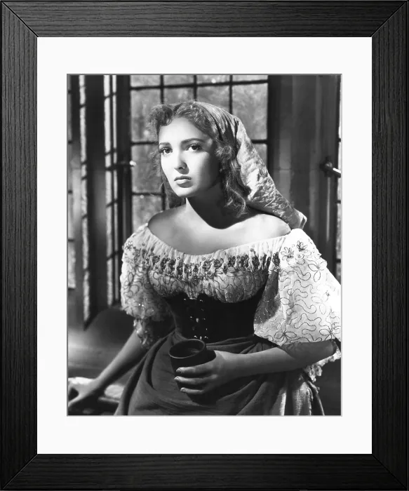 Framed Print : FOREVER AMBER, Linda Darnell, 1947, TM & Copyright 20th Century Fox Film Corp. / courtesy Everett Collection
