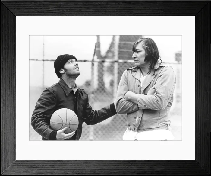 Framed Print : ONE FLEW OVER THE CUCKOO'S NEST, from left, Jack Nicholson, Will Sampson, 1975