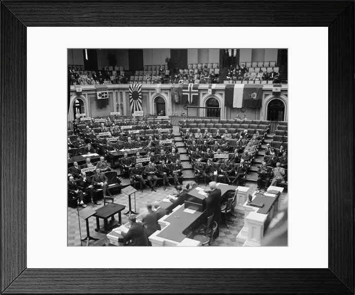 Framed Print : Frank Billings Kellogg (1856-1937), U.S. secretary of State (1925-29) opening the International Union, 1925 Framed Print : Frank Billings Kellogg (1856-1937), U.S. secretary of State (1925-29) opening the International Union, 1925