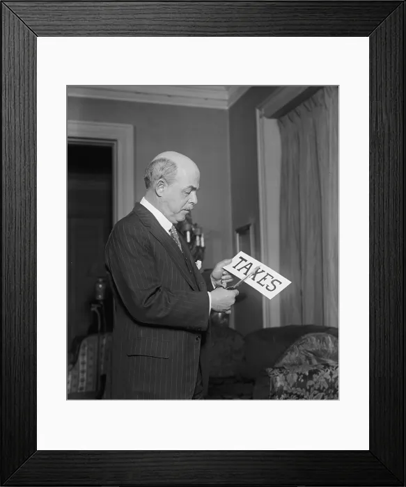 Framed Print : Republican Congressman Nicholas Longworth (1869-1931) 'cutting taxes' for the press photographers