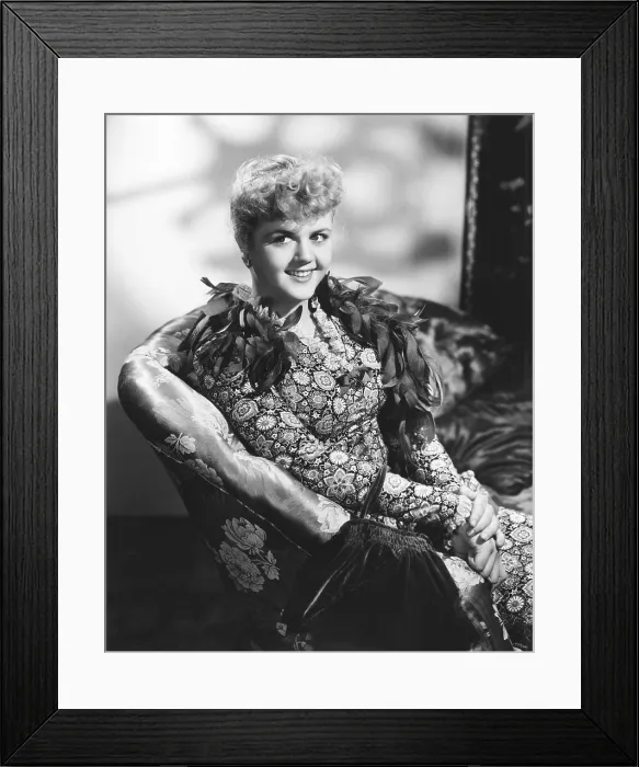 Framed Print : GASLIGHT, Angela Lansbury, 1944 Framed Print : GASLIGHT, Angela Lansbury, 1944