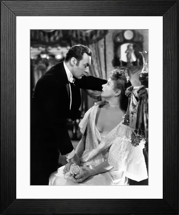 Framed Print : GASLIGHT, from left, Charles Boyer, Ingrid Bergman, 1944