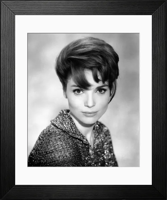 Framed Print : BLOOD AND ROSES, (aka, ET MOURIR DE PLASIR), Elsa Martinelli, 1960