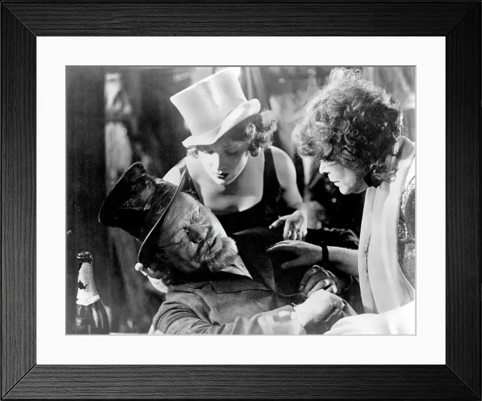 Framed Print : THE BLUE ANGEL, (aka DER BLAUE ENGEL), Emil Jannings, Marlene Dietrich, Rosa Valetti, 1930