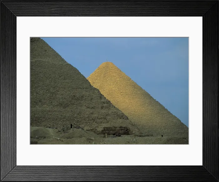 Framed Print : EGYPT. GIZA. Giza. Pyramids of Khafre and Khufu. Egyptian art. Old Kingdom. Architecture. AISA / Everett Collection**US SALES ONLY**