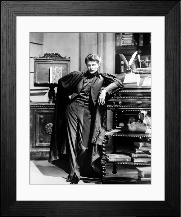 Framed Print : BEAUTY AND THE DEVIL, (aka LA BEAUTE DU DIABLE), Gerard Philipe, 1950