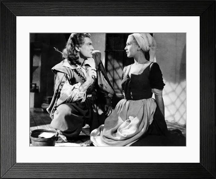 Framed Print : BEAUTY AND THE BEAST, (aka Belle et la bte, La'), Jean Marais, Josette Day, 1946 Framed Print : BEAUTY AND THE BEAST, (aka Belle et la bte, La'), Jean Marais, Josette Day, 1946