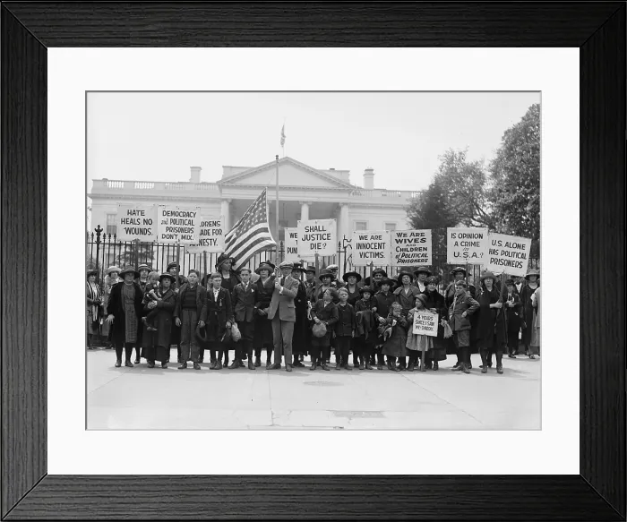 Framed Print : The Espionage Act of 1917 and Sedition Act of 1918 outlawed the use 'disloyal, profane, scurrilous, or abusive language' about the United States government, flag