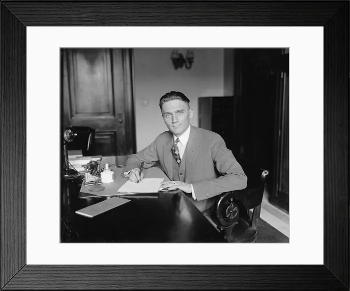 Framed Print : Senator Gerald P. Nye (1892-1971) U.S. Senate from 1925 to 1945, from North Dakota Framed Print : Senator Gerald P. Nye (1892-1971) U.S. Senate from 1925 to 1945, from North Dakota