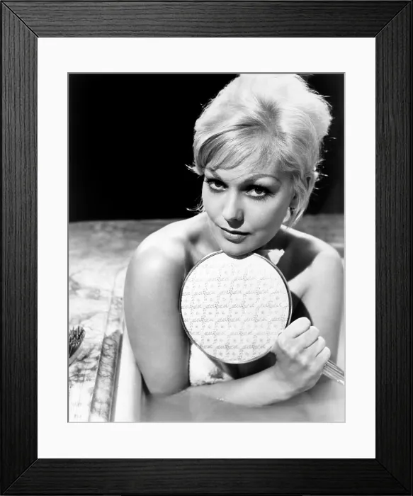 Framed Print : THE NOTORIOUS LANDLADY, Kim Novak, 1962