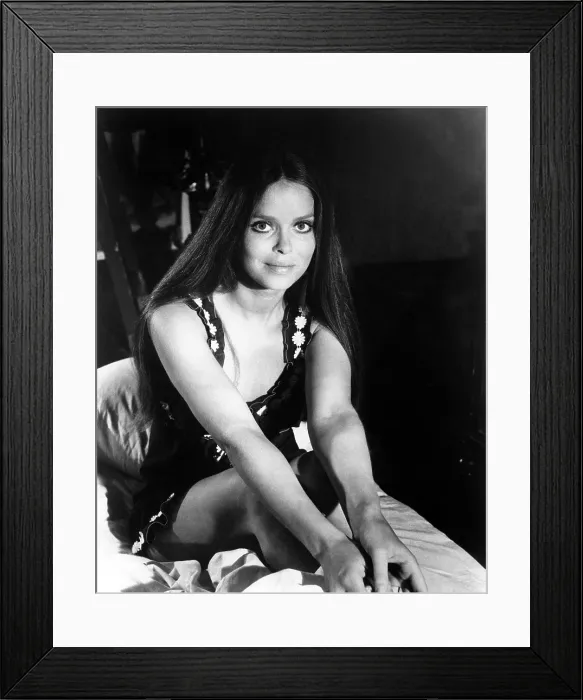 Framed Print : THE BLACK BELLY OF THE TARANTULA, (aka LA TARANTOLA DAL VENTRE NERO), Barbara Bach, 1971