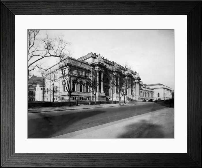 Framed Print : The Metropolitan Museum of Art, New York City, circa 1912. Courtesy: CSU Archives / Everett Collection