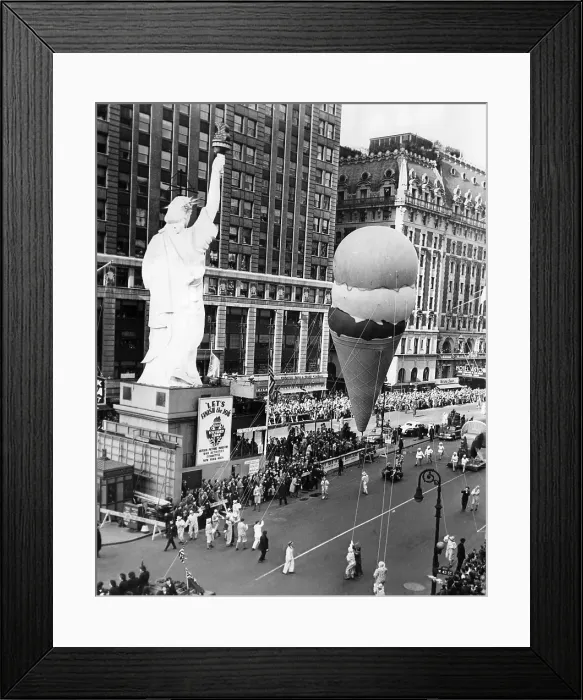 Framed Print : The Macy's Thanksgiving Day Parade returns after a wartime absence, Times Square, New York City, November 23, 1945. Courtesy: CSU Archives / Everett Collection