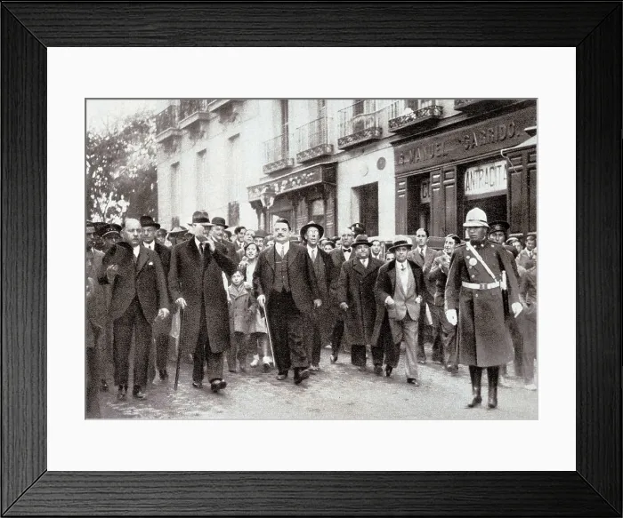 Framed Print : SPAIN. Madrid. Espaa. Segunda Repblica (1931-1936). Visita de Edouard Herriot a Madrid (1932). AISA / Everett Collection**US SALES ONLY**