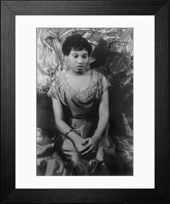 Framed Print : Leontyne Price (b. 1927), African American opera star as Bess, from George Gershwin's PORGY AND BESS. 1953 Framed Print : Leontyne Price (b. 1927), African American opera star as Bess, from George Gershwin's PORGY AND BESS. 1953