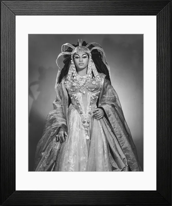 Framed Print : Leontyne Price (b. 1927), as Cleopatra, in Samuel Barber's ANTHONY AND CLEOPATRA, performed at New York's Metropolitan Opera in 1966