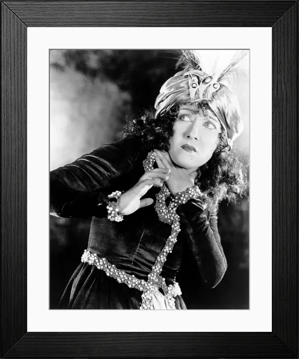 Framed Print : BLUEBEARD'S EIGHTH WIFE, Gloria Swanson, 1923
