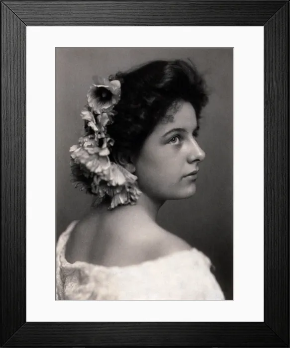 Framed Print : Geraldine Farrar (1882-1967), at the very beginning of her singing career, at age of 16 Framed Print : Geraldine Farrar (1882-1967), at the very beginning of her singing career, at age of 16
