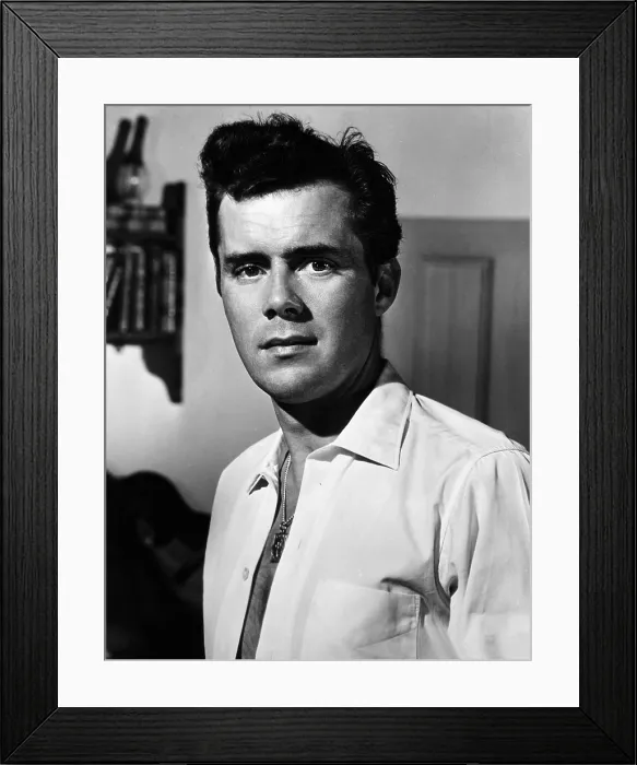 Framed Print : ILL MET BY MOONLIGHT, (aka NIGHT AMBUSH), Dirk Bogarde, 1957 Framed Print : ILL MET BY MOONLIGHT, (aka NIGHT AMBUSH), Dirk Bogarde, 1957