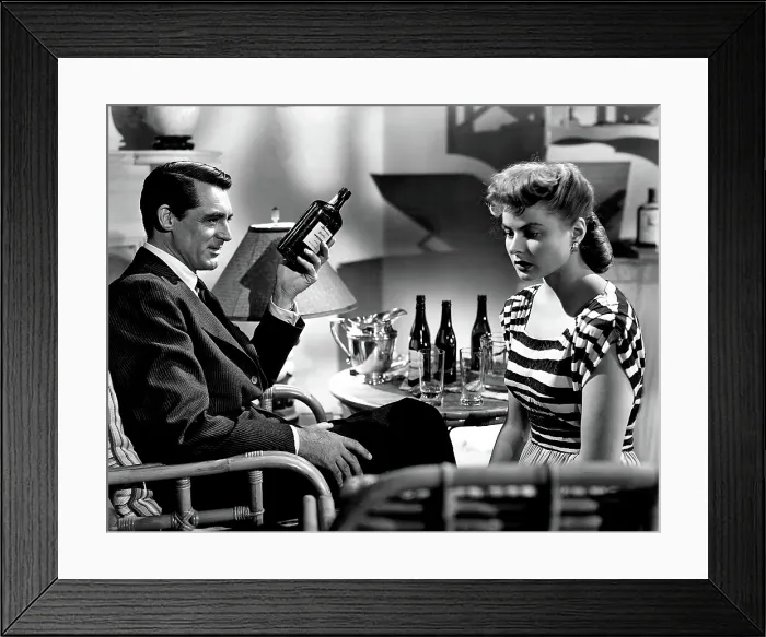 Framed Print : NOTORIOUS, Cary Grant, Ingrid Bergman, 1946