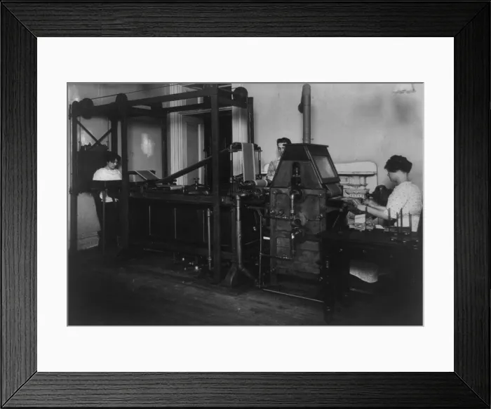 Framed Print : Money washing machine at the Treasury Department, photograph 1912