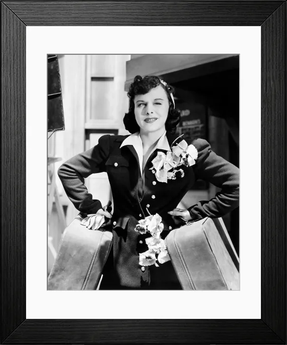 Framed Print : SECOND CHORUS, Paulette Goddard, 1940 Framed Print : SECOND CHORUS, Paulette Goddard, 1940