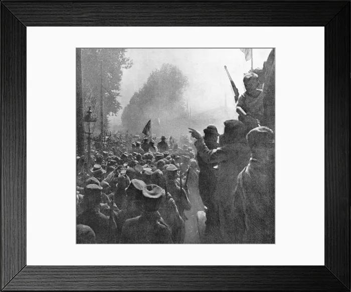 Framed Print : D'ANNUNZIOGabriele (1863-1938). Italian writer. Entry of Gabriele D'Annunzio as commander in Fiumewhere it is received by the civil population. 1919