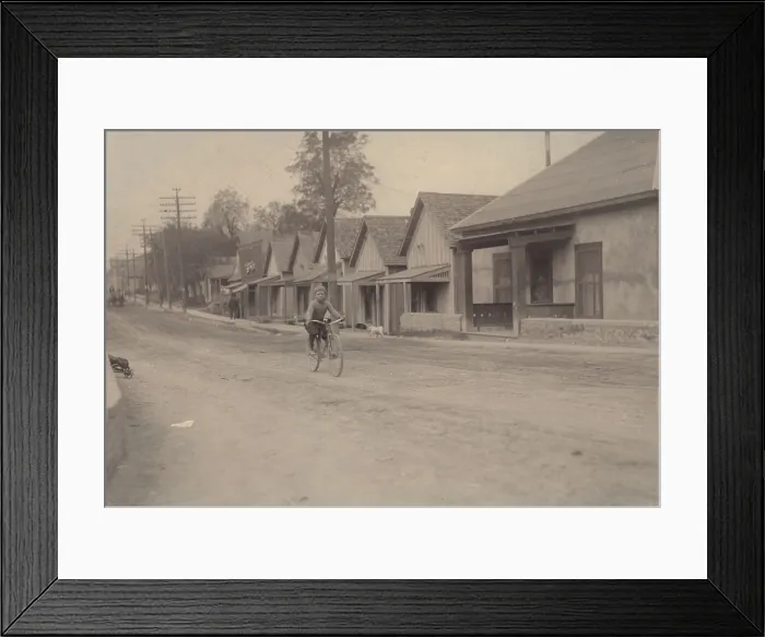 Framed Print : Child labor, Isaac Boyett, I'm de whole show, the twelve year old proprietor, manager and messenger of the Club Messenger Service