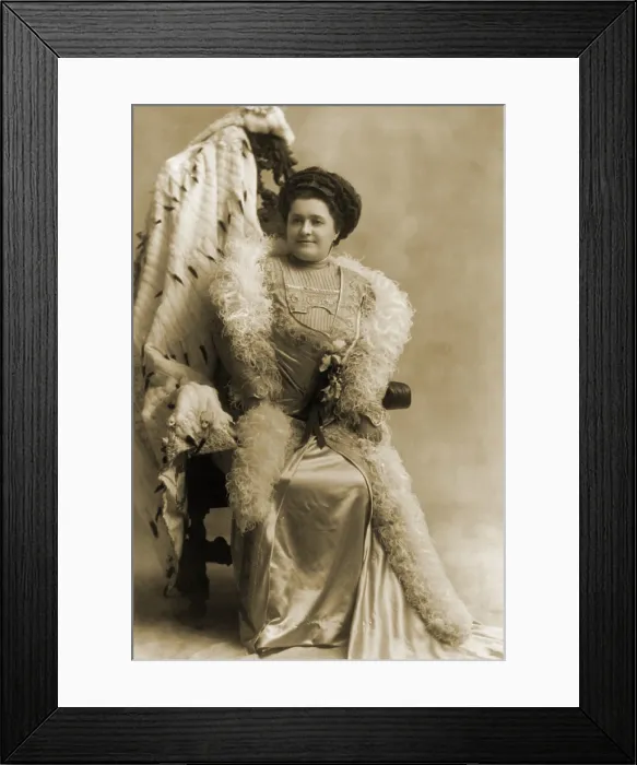 Framed Print : Luisa Tetrazzini (1871-1940), Italian coloratura soprano and international opera star. The dish, Chicken Tetrazzini, is named after her Framed Print : Luisa Tetrazzini (1871-1940), Italian coloratura soprano and international opera star. The dish, Chicken Tetrazzini, is named after her