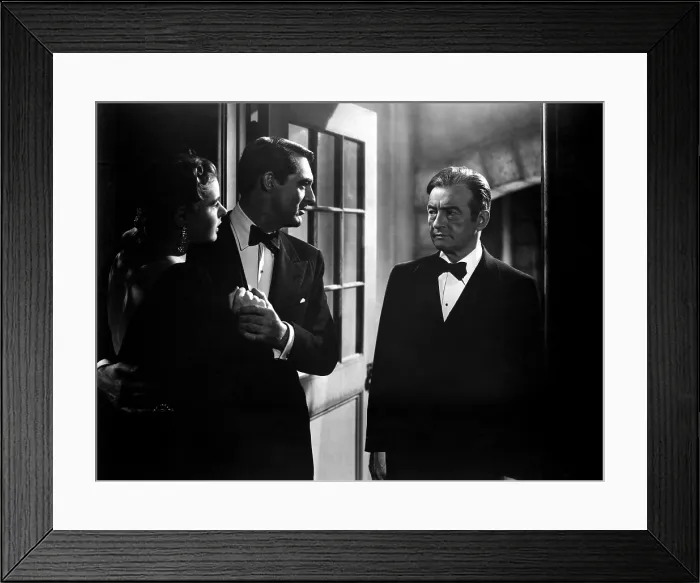 Framed Print : NOTORIOUS, Ingrid Bergman, Cary Grant, Claude Rains, 1946
