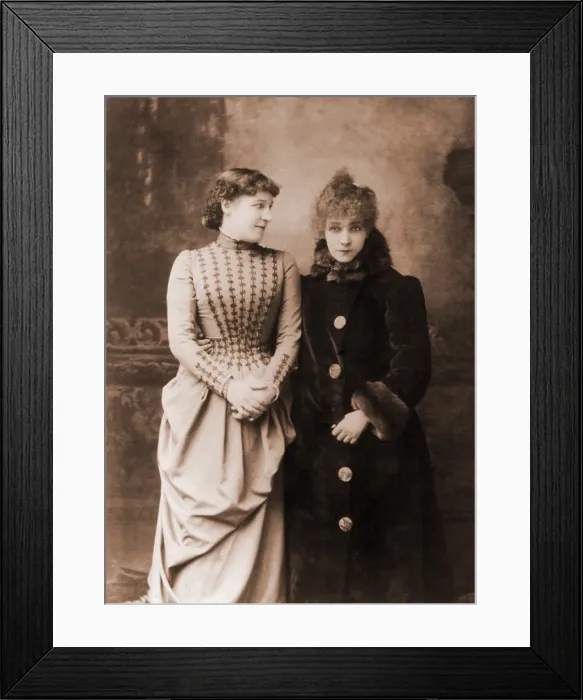 Framed Print : Sarah Bernhardt (1844-1923), French actress, with her English contemporary, actress Lillie Langtry. Ca. 1887 Framed Print : Sarah Bernhardt (1844-1923), French actress, with her English contemporary, actress Lillie Langtry. Ca. 1887